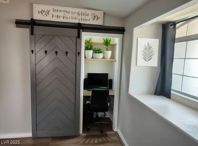 8072 Cimarron Ridge Drive 201, Las Vegas, NV 89128