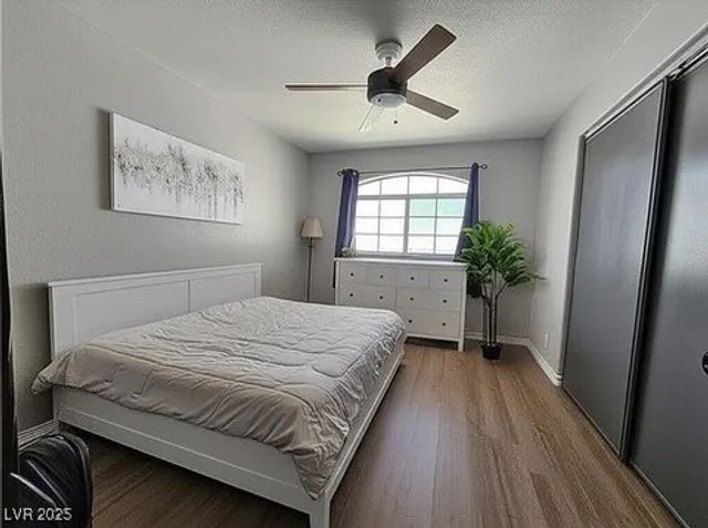 8072 Cimarron Ridge Drive 201, Las Vegas, NV 89128