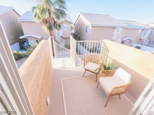 8072 Cimarron Ridge Drive 201, Las Vegas, NV 89128