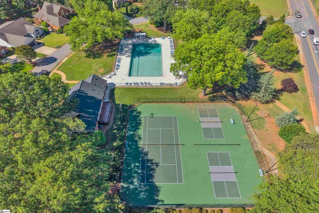 15 March Winds Court, Greer, SC 29650