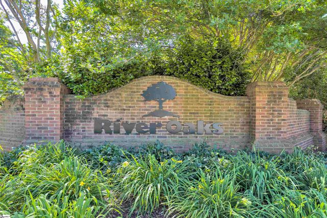 15 March Winds Court, Greer, SC 29650