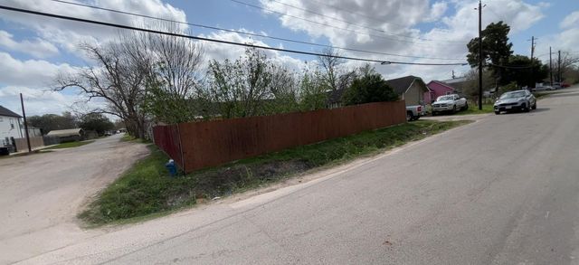 6201 Saint Augustine Street, Houston, TX 77021