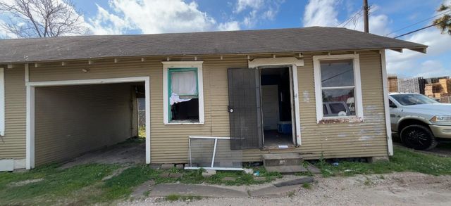 6201 Saint Augustine Street, Houston, TX 77021