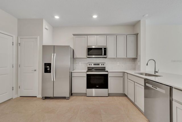 2743 FETCHING TRL, Davenport, FL 33896