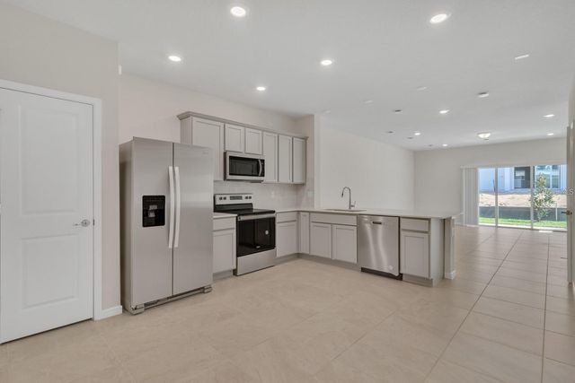 2743 FETCHING TRL, Davenport, FL 33896