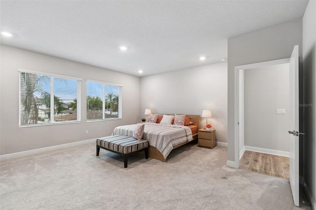 3920 W LEMON STREET, Tampa, FL 33609