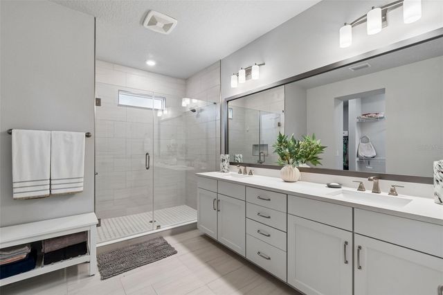 3920 W LEMON STREET, Tampa, FL 33609