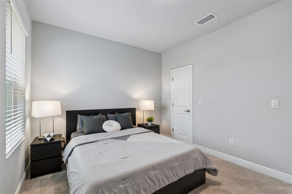 Image 33 of property listing at 3920 W LEMON STREET, Tampa, FL 33609