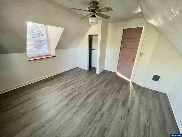 2049 Front Av NE, Albany, OR 97322