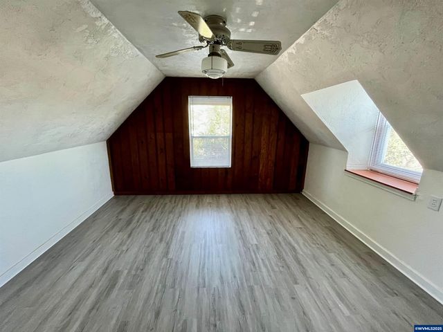 2049 Front Av NE, Albany, OR 97322
