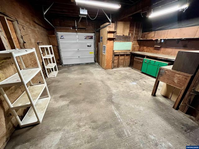 2049 Front Av NE, Albany, OR 97322