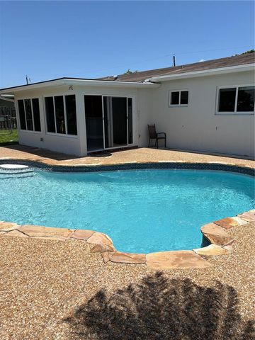 2227 NW 65th Avenue, Margate, FL 33063