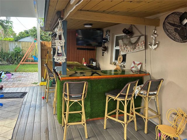 3322 SW 15th Ct, Fort Lauderdale, FL 33312