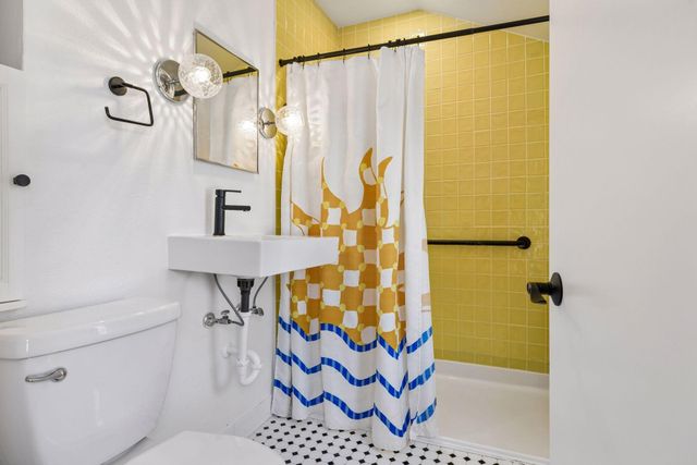 3148 Hampshire Avenue S, Saint Louis Park, MN 55426
