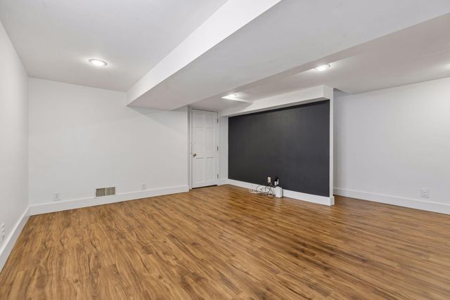 3148 Hampshire Avenue S, Saint Louis Park, MN 55426