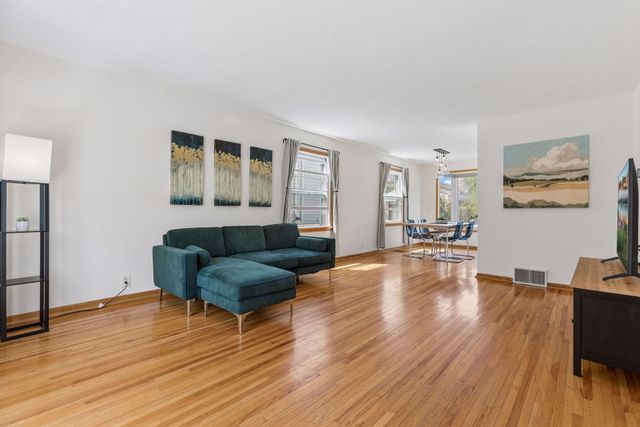 3148 Hampshire Avenue S, Saint Louis Park, MN 55426