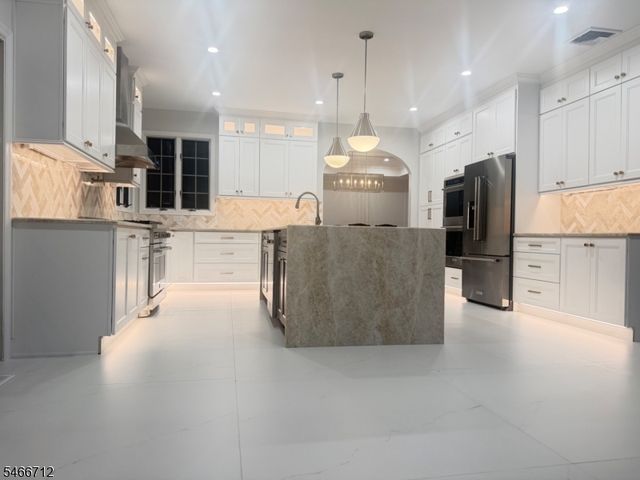 106 Pancake Hollow Dr, Wayne Twp., NJ 07470