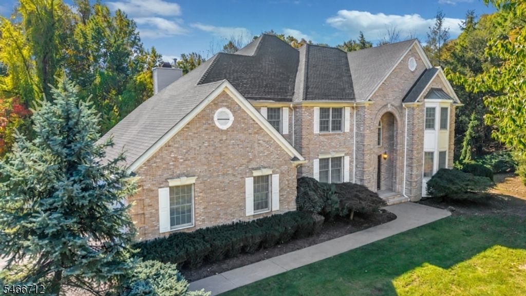 106 Pancake Hollow Dr, Wayne Twp., NJ 07470 — exterior