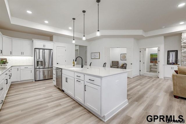 10209 S 180 Avenue Circle, Omaha, NE 68136