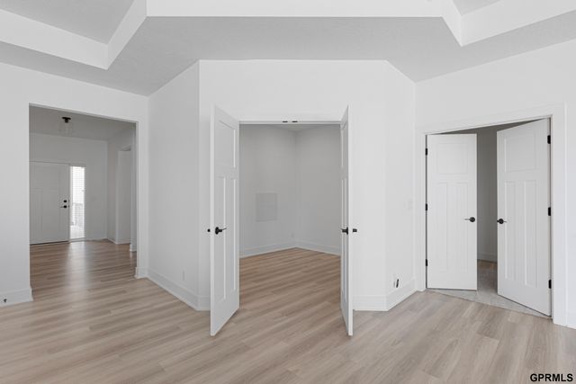 10209 S 180 Avenue Circle, Omaha, NE 68136