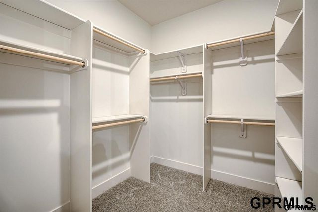 10209 S 180 Avenue Circle, Omaha, NE 68136