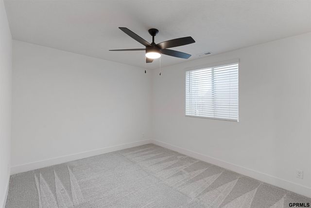 10209 S 180 Avenue Circle, Omaha, NE 68136