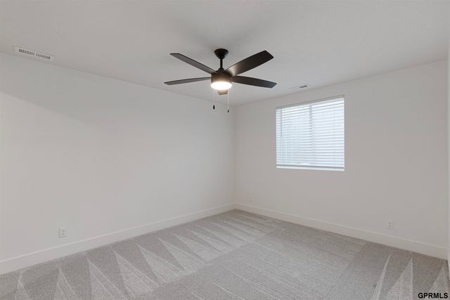 10209 S 180 Avenue Circle, Omaha, NE 68136