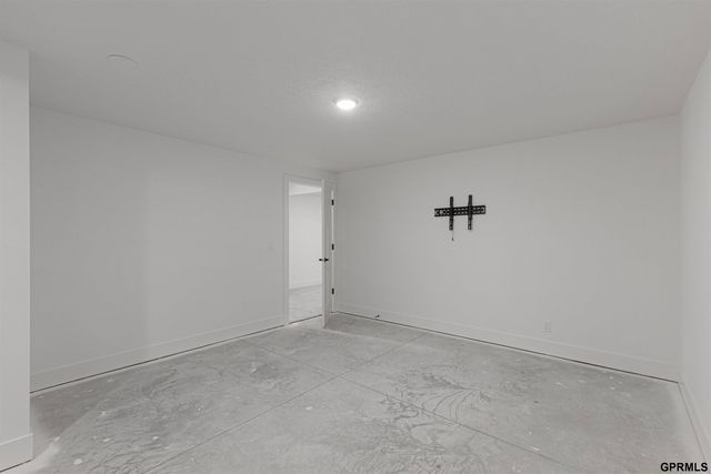 10209 S 180 Avenue Circle, Omaha, NE 68136