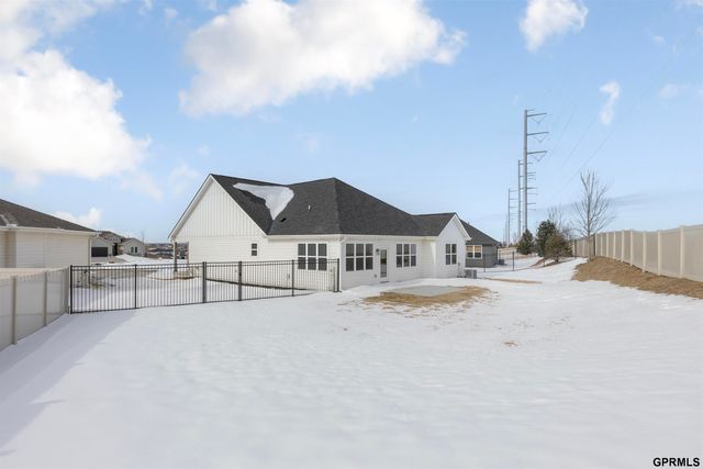 10209 S 180 Avenue Circle, Omaha, NE 68136