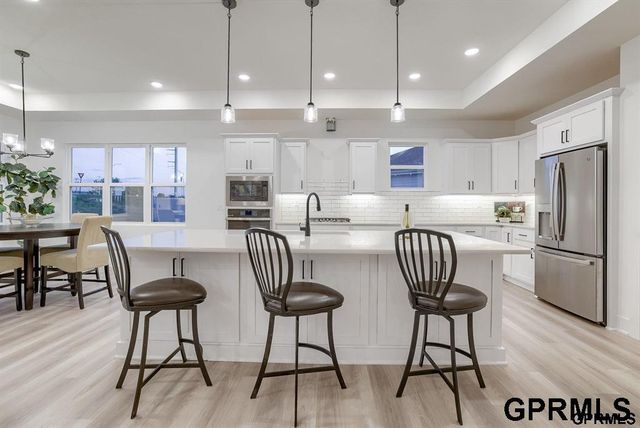 10209 S 180 Avenue Circle, Omaha, NE 68136