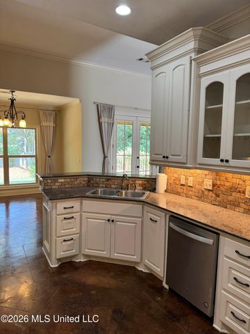 103 Red Oak Court, Madison, MS 39110