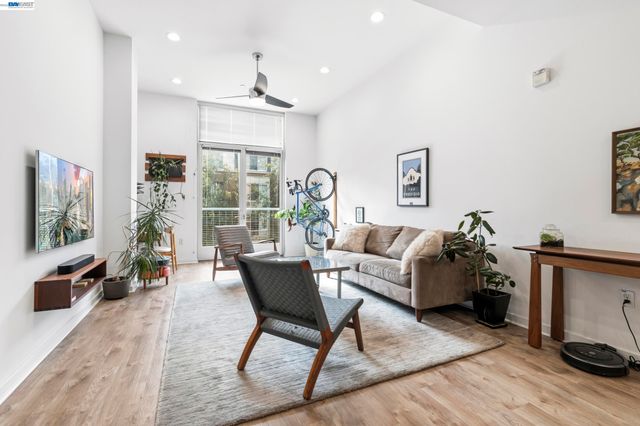 630 Thomas L Berkley Way 403, Oakland, CA 94612