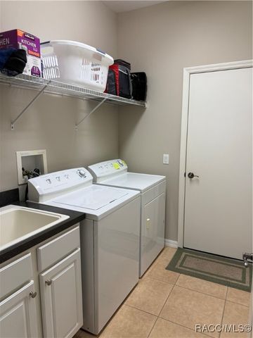 12 Sweet Peas Court, Homosassa, FL 34446