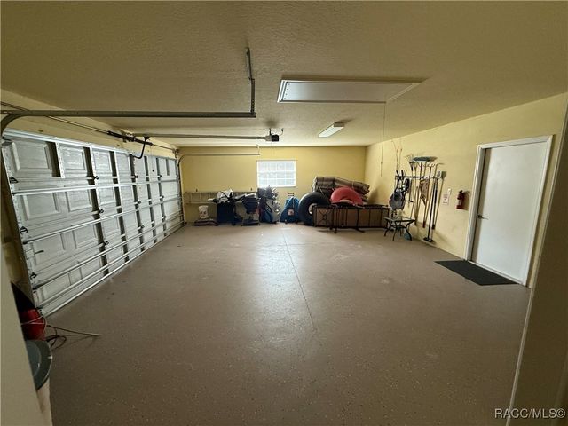 12 Sweet Peas Court, Homosassa, FL 34446