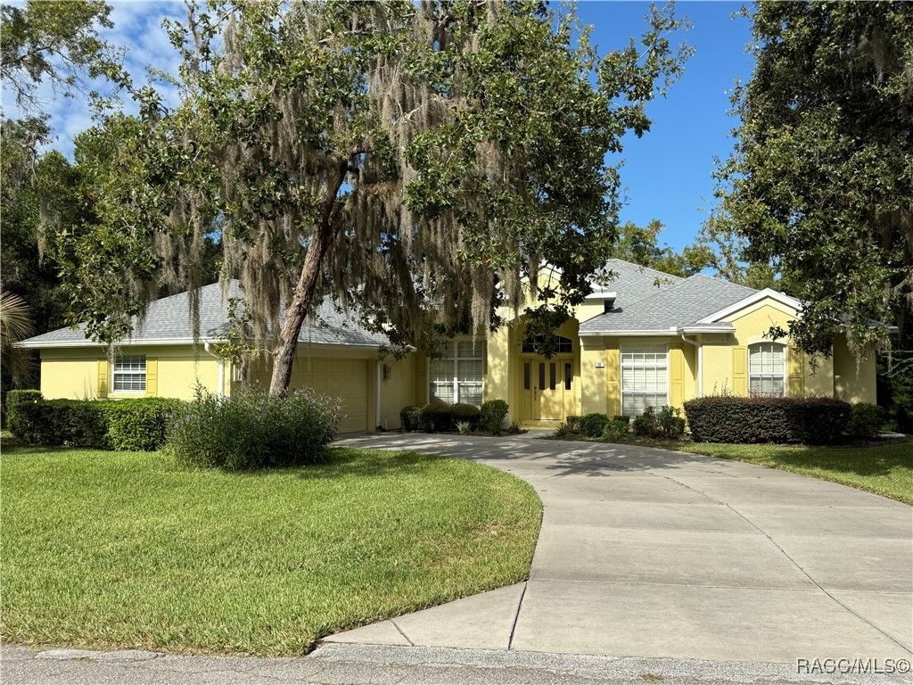 12 Sweet Peas Court, Homosassa, FL 34446