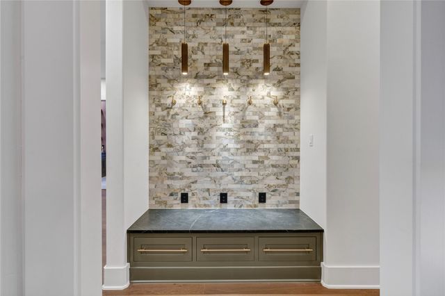 3117 Rio Grande Circle, Granbury, TX 76035