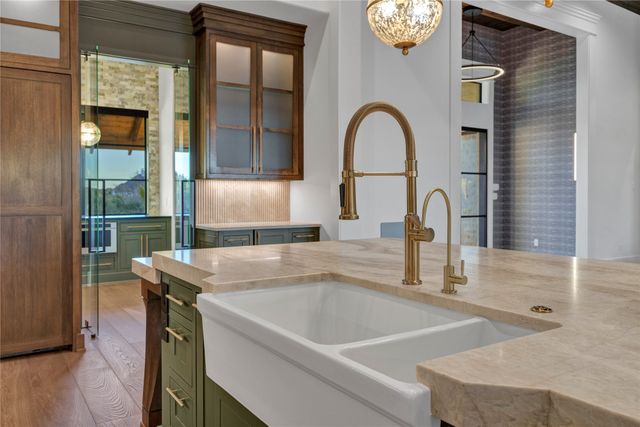 3117 Rio Grande Circle, Granbury, TX 76035