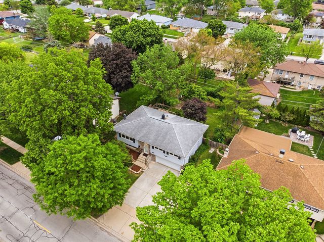 7341 East Avenue, Hanover Park, IL 60133