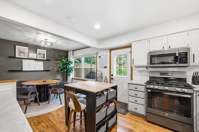 7341 East Avenue, Hanover Park, IL 60133