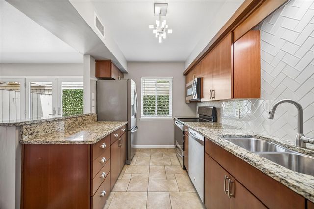 6408 Olympia Drive 132, Houston, TX 77057