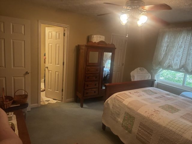 102 River Bend Rd, Hendersonville, TN 37075