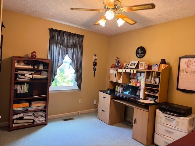 102 River Bend Rd, Hendersonville, TN 37075