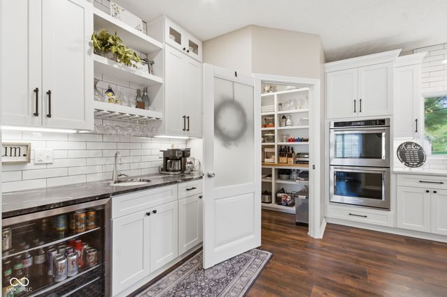 129 E Laredo Way N, Carmel, IN 46032