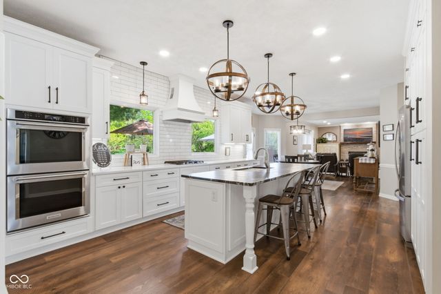129 E Laredo Way N, Carmel, IN 46032