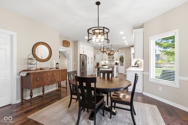 129 E Laredo Way N, Carmel, IN 46032
