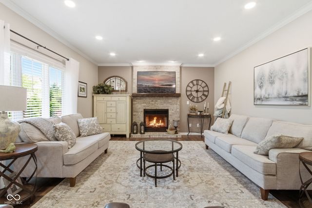 129 E Laredo Way N, Carmel, IN 46032