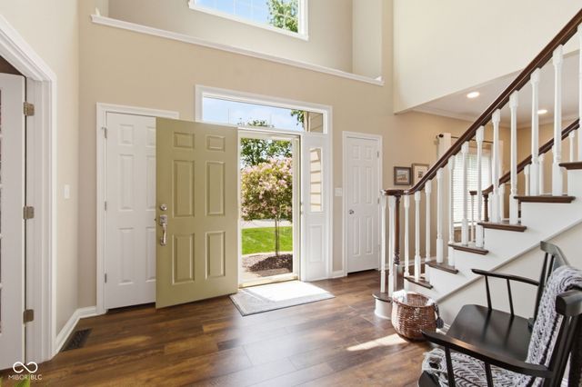 129 E Laredo Way N, Carmel, IN 46032