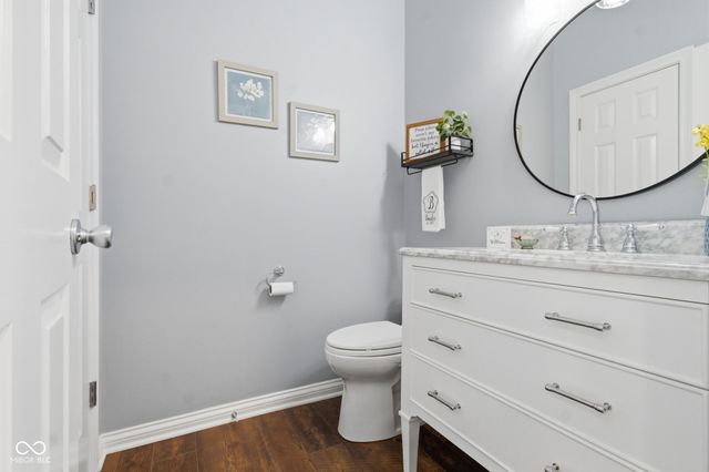 129 E Laredo Way N, Carmel, IN 46032