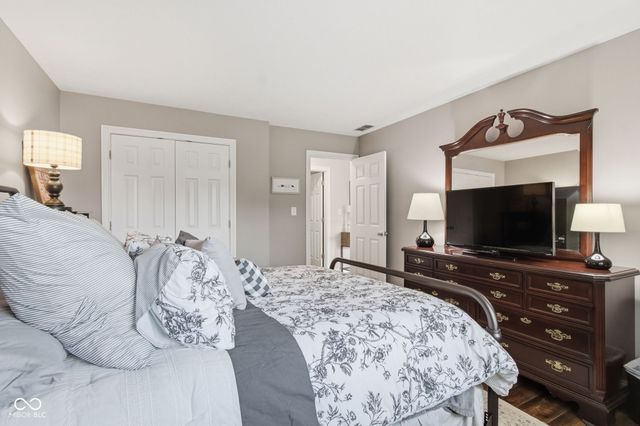 129 E Laredo Way N, Carmel, IN 46032