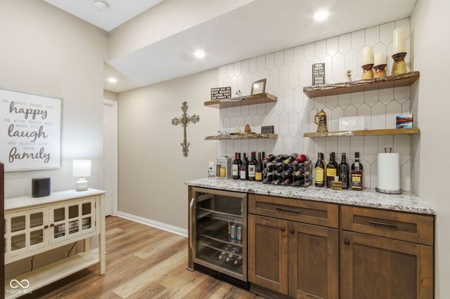 129 E Laredo Way N, Carmel, IN 46032